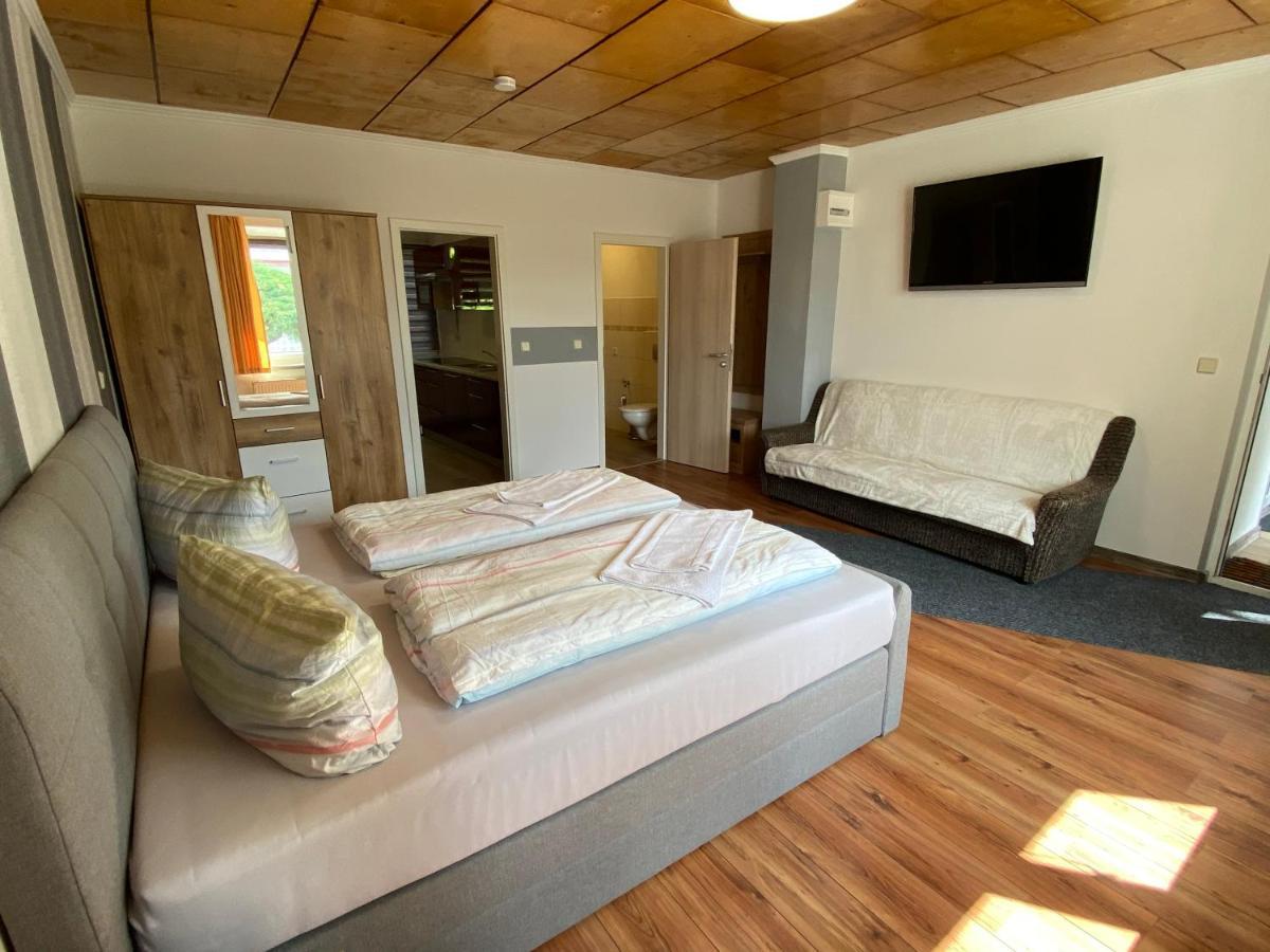 Pension Florion Bernburg Esterno foto