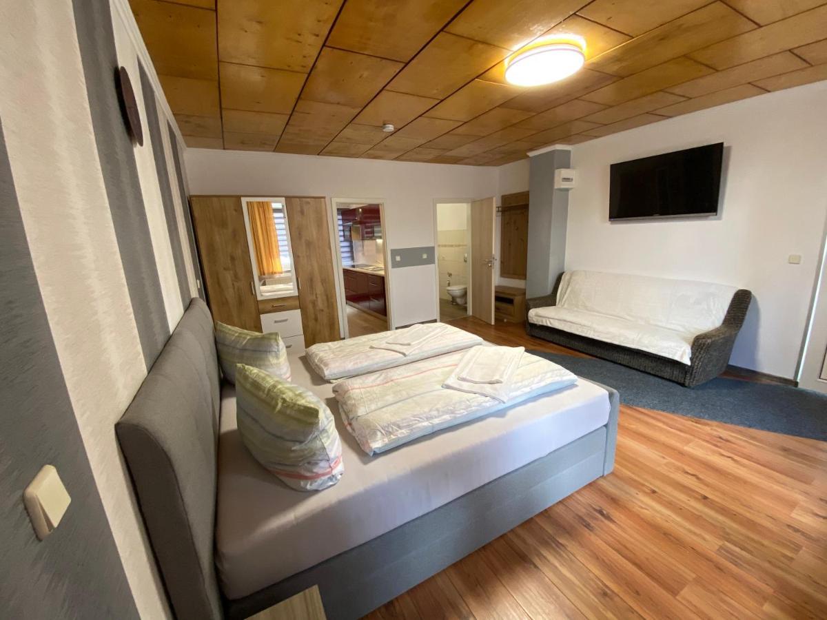 Pension Florion Bernburg Esterno foto