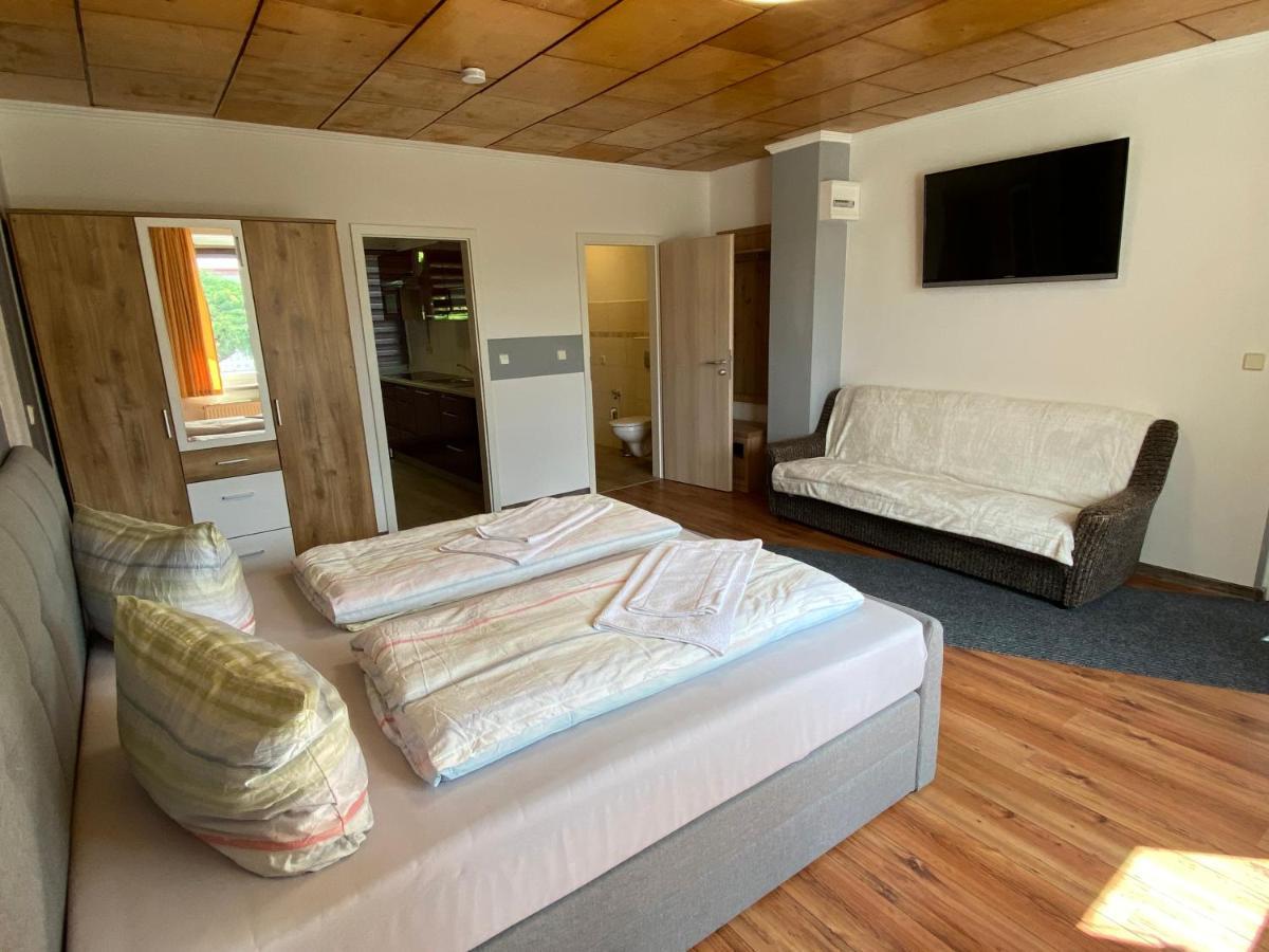 Pension Florion Bernburg Esterno foto